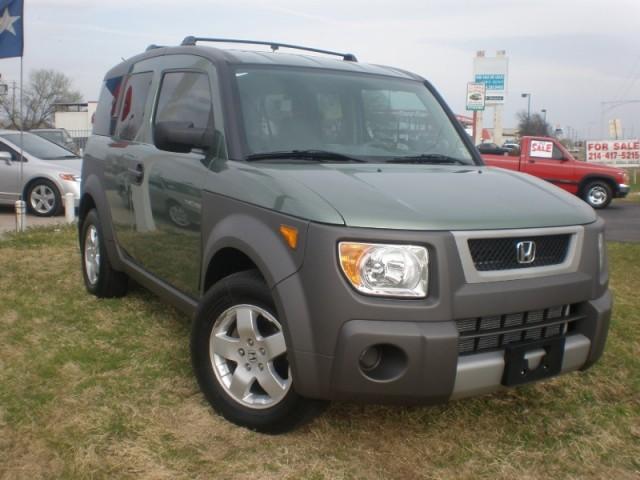 Honda Element 2004 photo 2