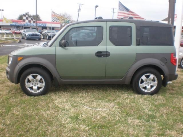 Honda Element 2004 photo 3