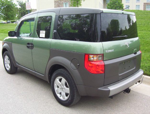 Honda Element 2004 photo 7