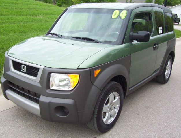 Honda Element 2004 photo 9