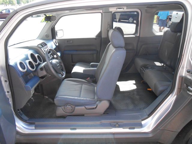 Honda Element 2004 photo 5