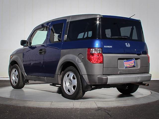 Honda Element 2004 photo 2