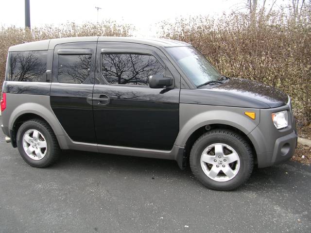 Honda Element 2004 photo 3