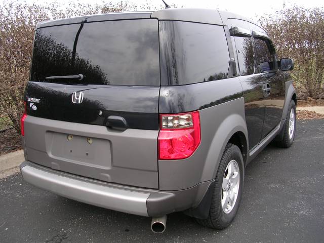 Honda Element 2004 photo 4