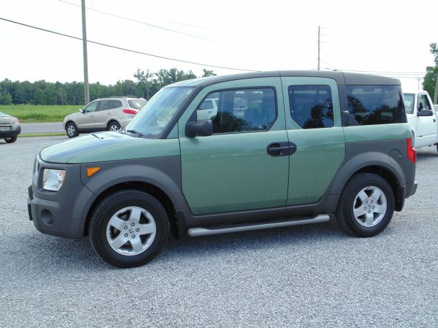 Honda Element 2004 photo 3