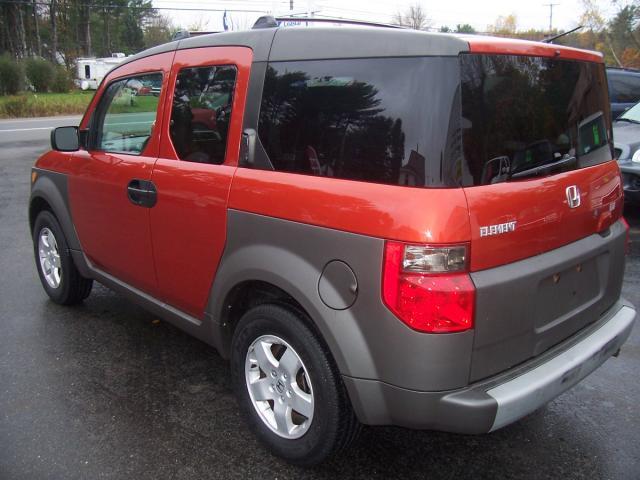 Honda Element 2004 photo 3