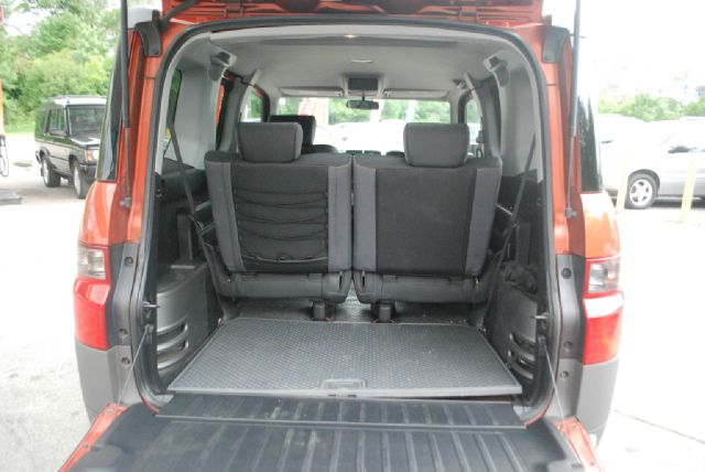 Honda Element 2004 photo 8