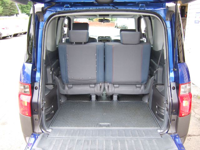 Honda Element 2004 photo 5