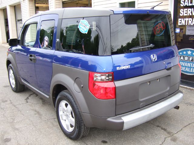 Honda Element 2004 photo 9