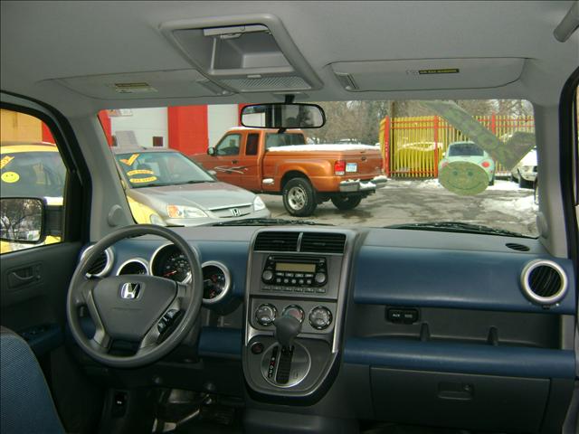 Honda Element 2004 photo 3