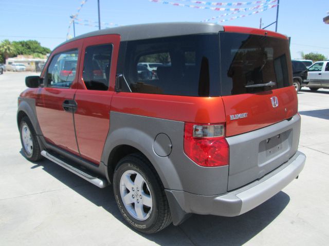 Honda Element 2004 photo 3