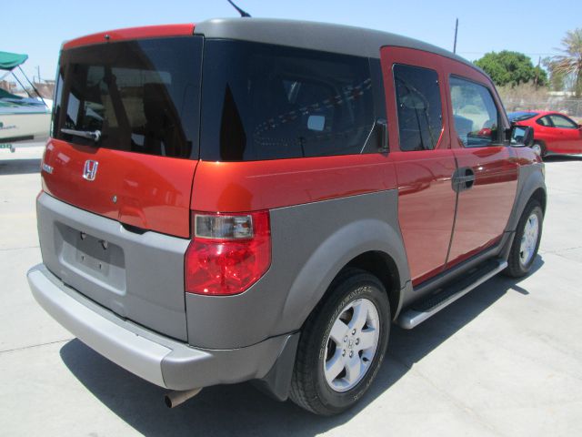 Honda Element 2004 photo 4