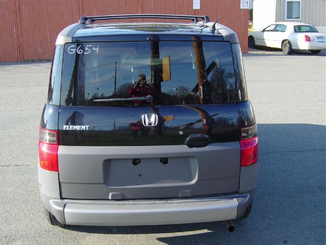 Honda Element 2004 photo 3