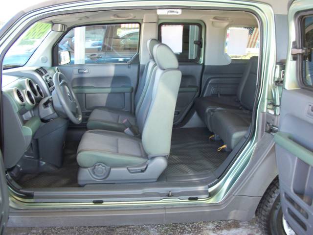 Honda Element 2004 photo 4