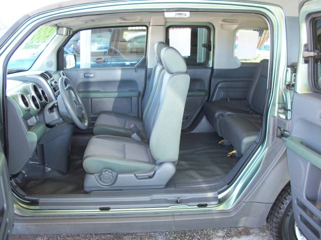 Honda Element 2004 photo 5