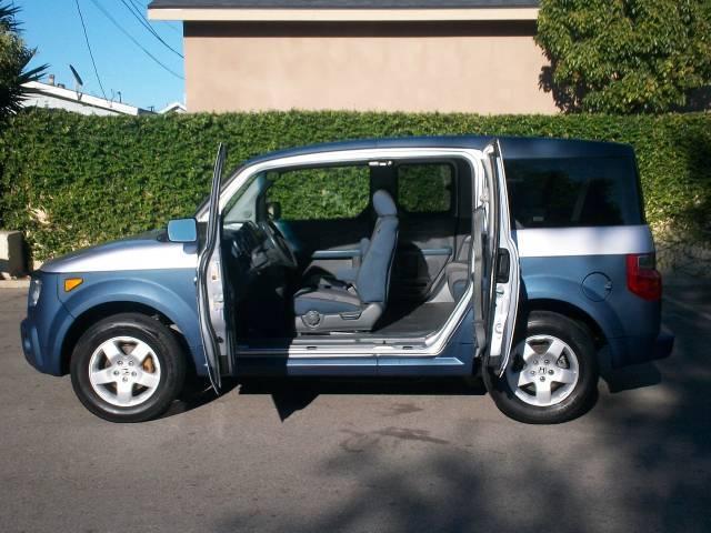 Honda Element 2005 photo 5