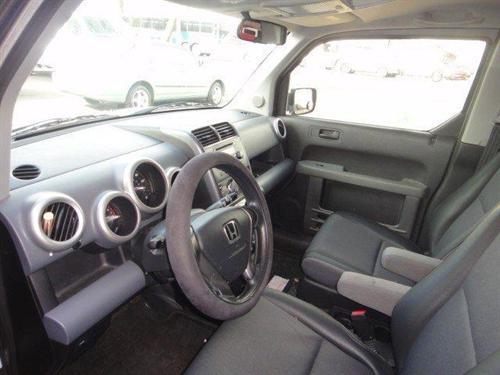 Honda Element 2005 photo 2