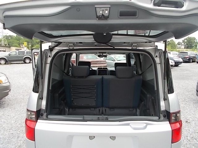 Honda Element 2005 photo 2