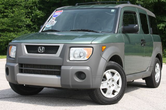 Honda Element 2005 photo 2