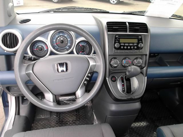 Honda Element 2005 photo 1