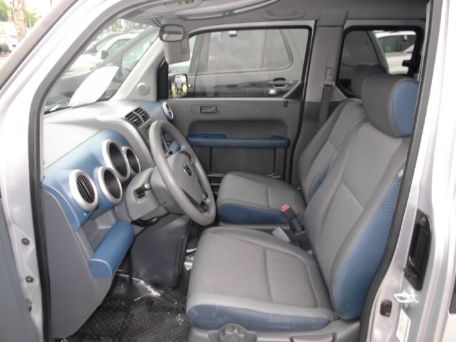 Honda Element 2005 photo 6