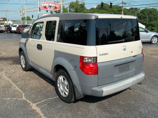 Honda Element 2005 photo 1