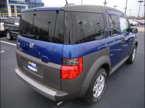 Honda Element 2005 photo 2