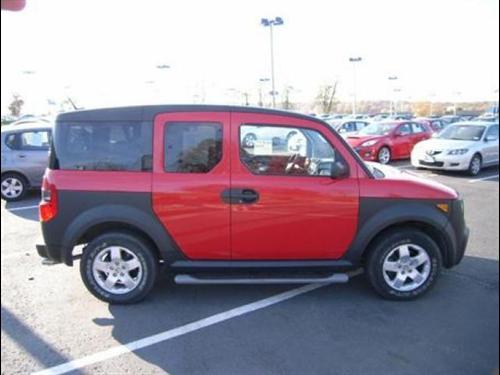 Honda Element 2005 photo 2