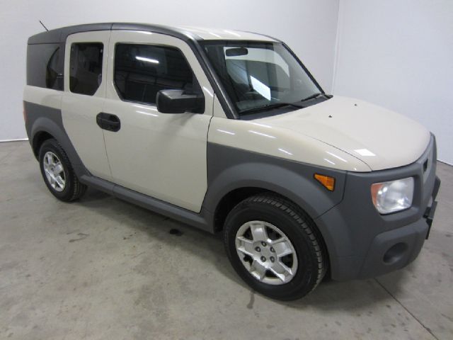 Honda Element 2005 photo 4