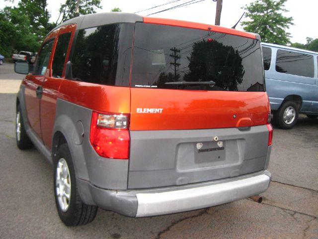 Honda Element 2005 photo 2