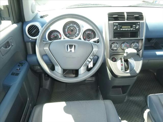 Honda Element 2006 photo 2