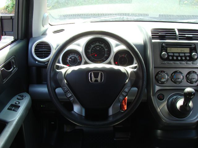 Honda Element 2006 photo 2