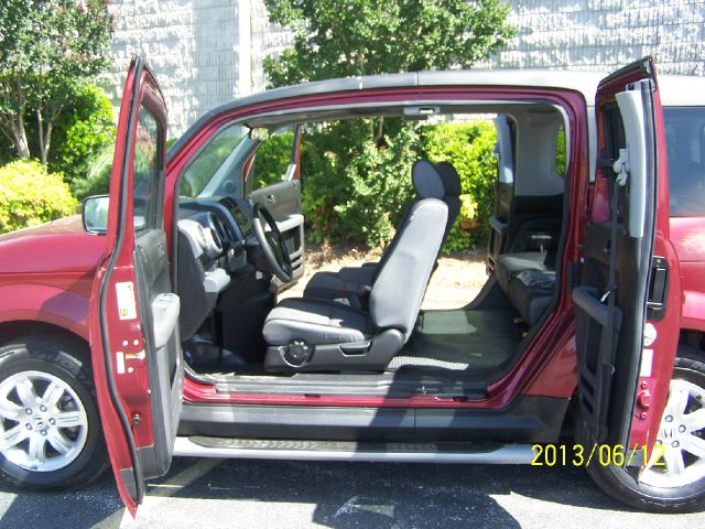 Honda Element 2006 photo 4