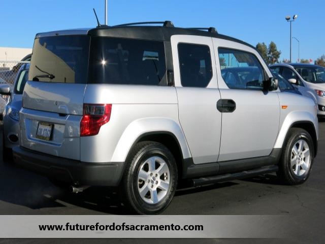 Honda Element 2010 photo 3