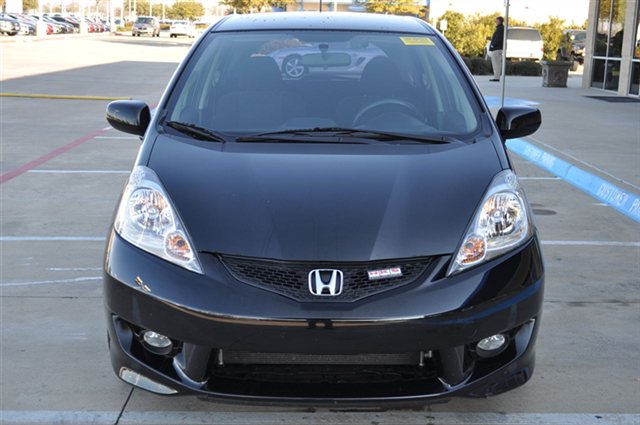 Honda Fit 2010 photo 2