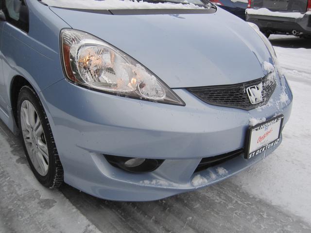 Honda Fit 2010 photo 2