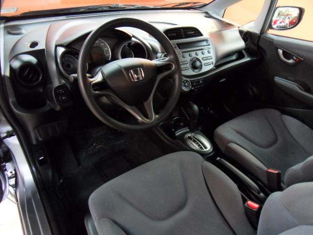 Honda Fit 2010 photo 2