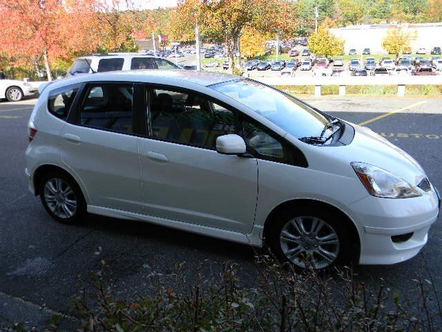 Honda Fit 2010 photo 1