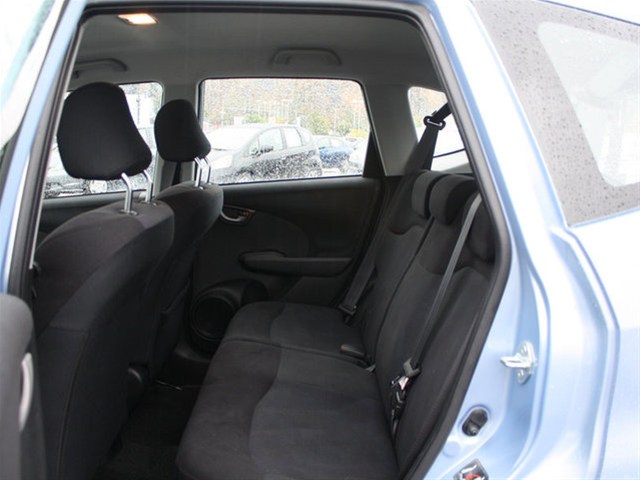 Honda Fit 2010 photo 3