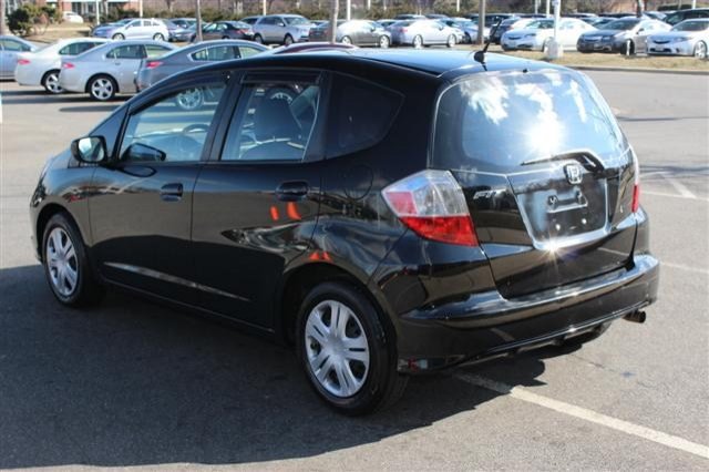 Honda Fit 2010 photo 2