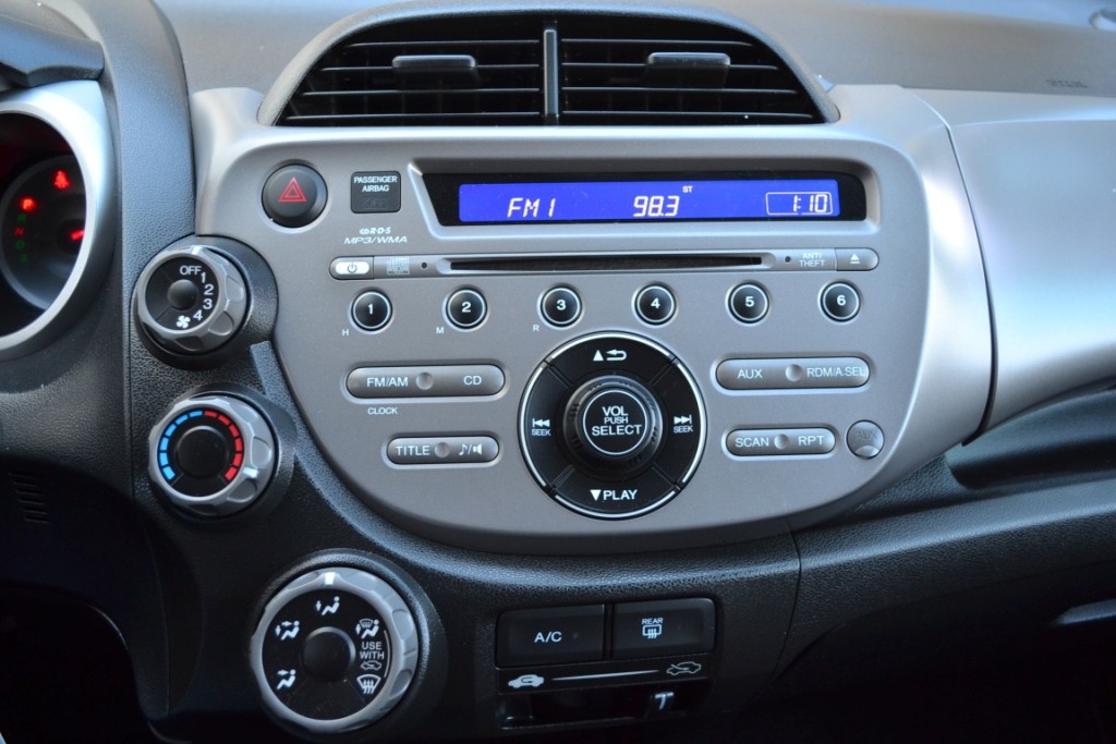 Honda Fit 2010 photo 4