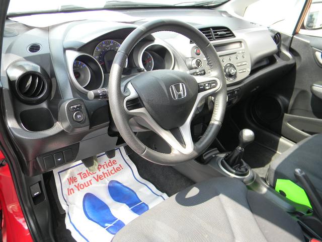 Honda Fit 2010 photo 5