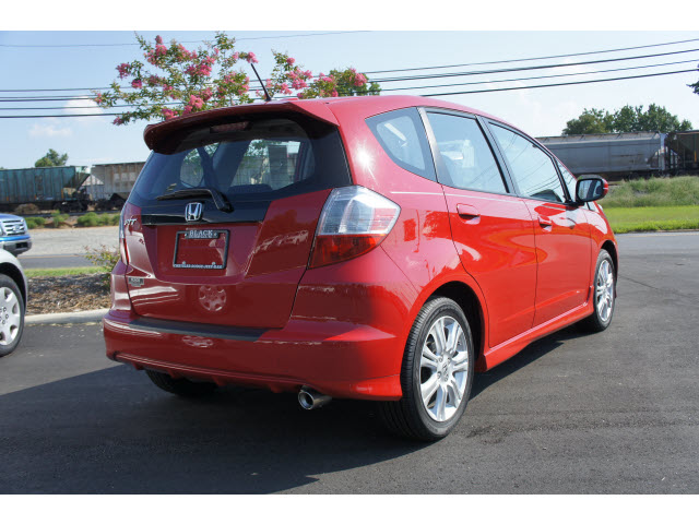 Honda Fit 2010 photo 2