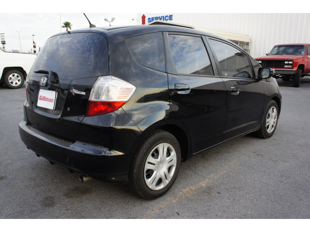 Honda Fit 2010 photo 2