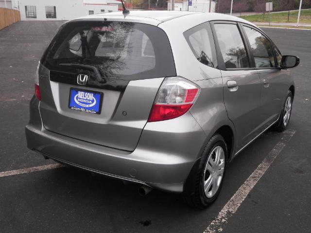 Honda Fit 2010 photo 4