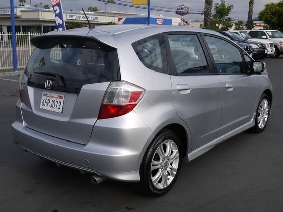 Honda Fit 2011 photo 2