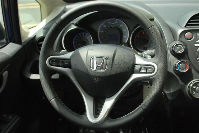 Honda Fit 2013 photo 1