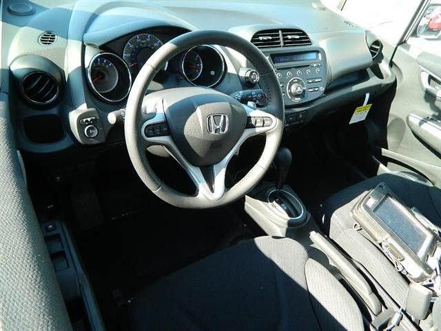 Honda Fit 2013 photo 2