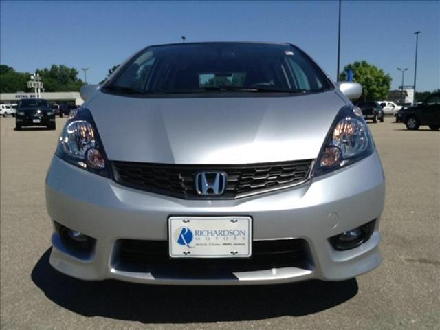 Honda Fit 2013 photo 1