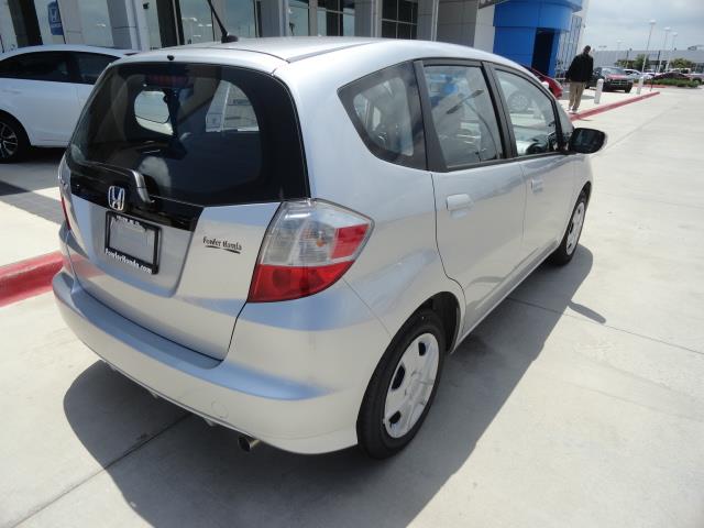 Honda Fit 2013 photo 2